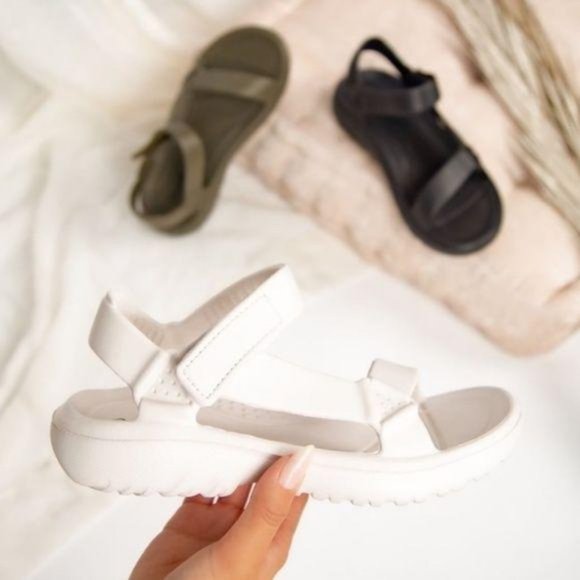 Shoes - Velcro Sport Sandal in Off White